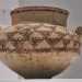 I reperti che provengono da Palese sono tre. Il primo  un'olla risalente alla met del V millennio a.C: un vaso in ceramica di Serra dAlto, cos definito dal nome dellomonima localit, nel Materano, in cui per la prima volta fu rinvenuto questo tipo di lavorazione
